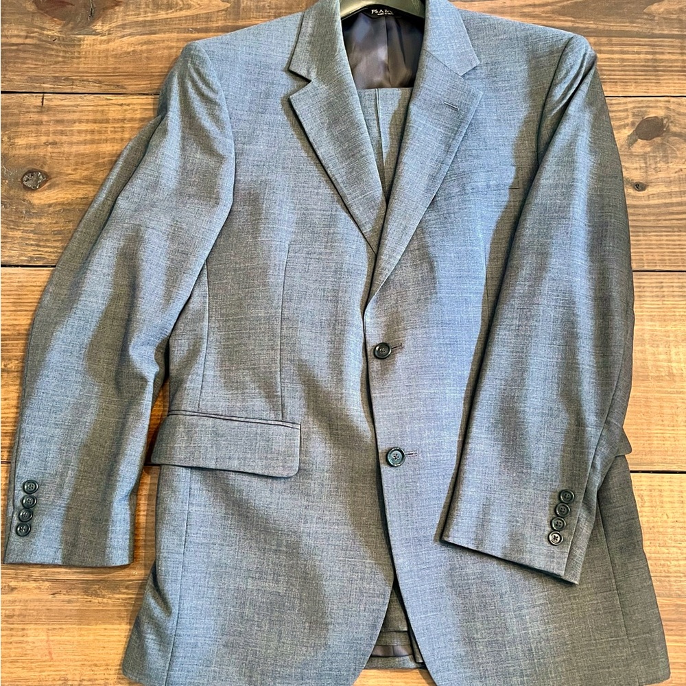 Men’s Jos A. Bank Suit - Gray, Sz 40R/34R